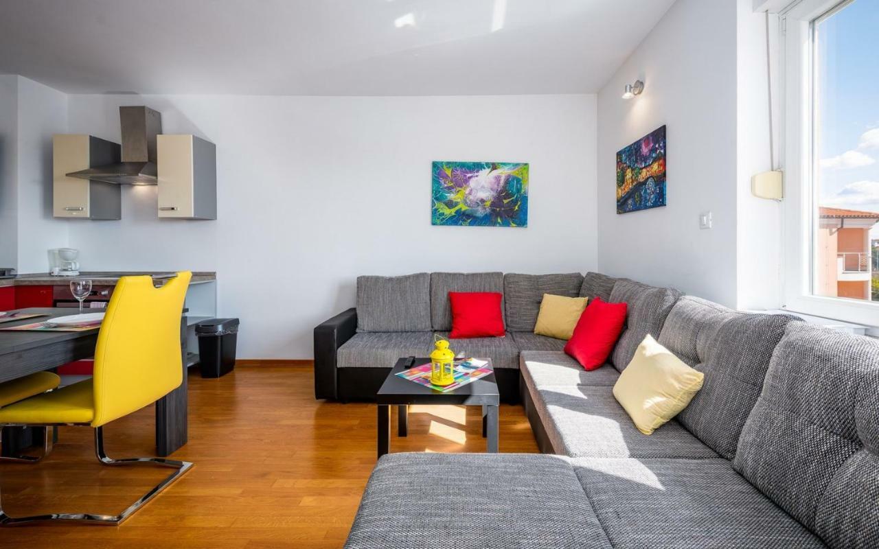 Laura House With Apartment Umag Eksteriør bilde